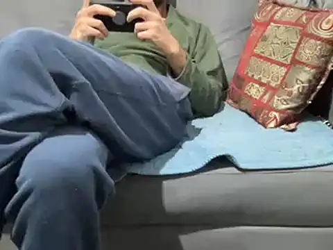 4small4inchlol online show from 11, 12, 2024