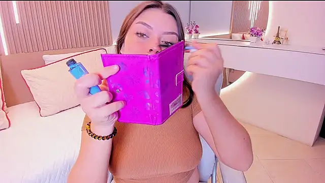 Snapshot of Sexy_paradise18_ chatting on 3, 12, 2025 Sexy paradise18 online show from 3, 12, 2025