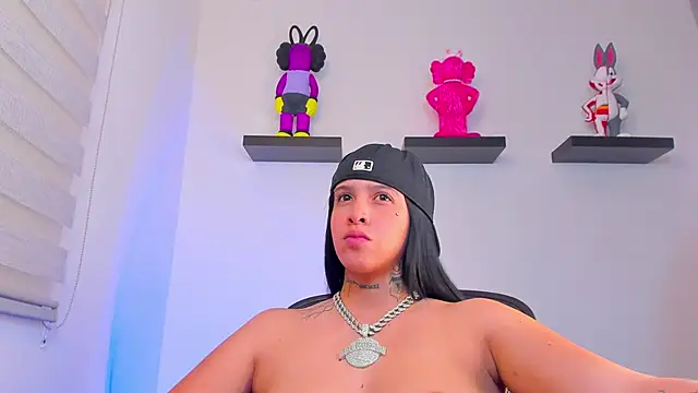 Snapshot of Gangster_Girl chatting on 23, 12, 2024 Gangster Girl online show from 23, 12, 2024