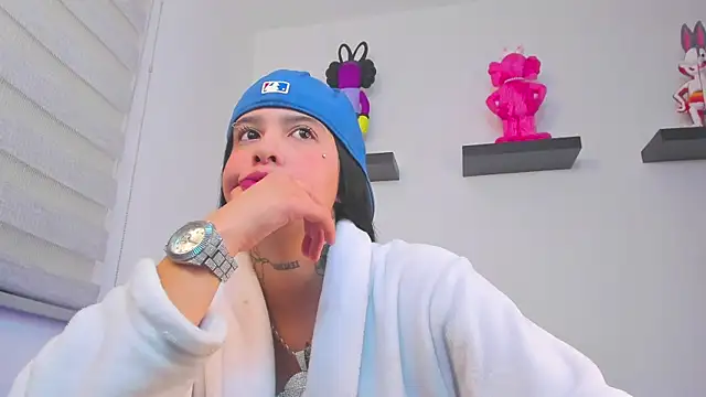 Snapshot of Gangster_Girl chatting on 30, 12, 2024 Gangster Girl online show from 30, 12, 2024