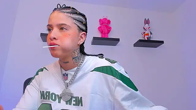 Snapshot of Gangster_Girl chatting on 21, 2, 2025 Gangster Girl online show from 21, 2, 2025