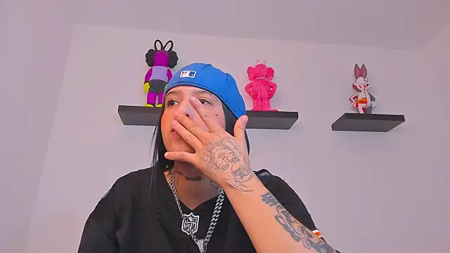 Snapshot of Gangster_Girl chatting on 7, 3, 2025 Gangster Girl online show from 7, 3, 2025