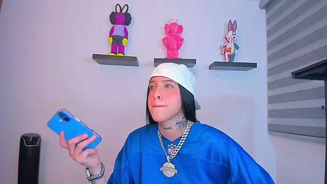 Snapshot of Gangster_Girl chatting on 22, 10, 2025 Gangster Girl online show from 22, 10, 2025