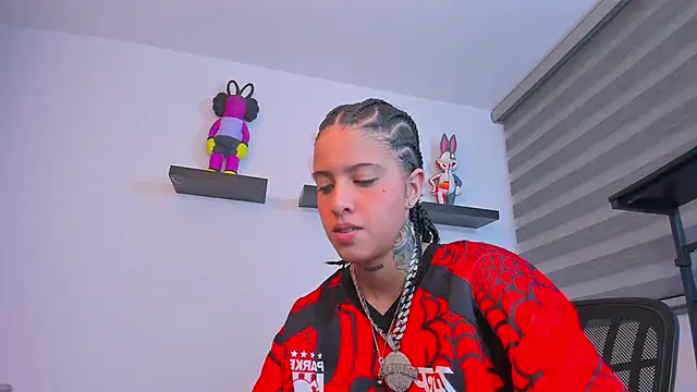 Snapshot of Gangster_Girl chatting on 6, 11, 2025 Gangster Girl online show from 6, 11, 2025