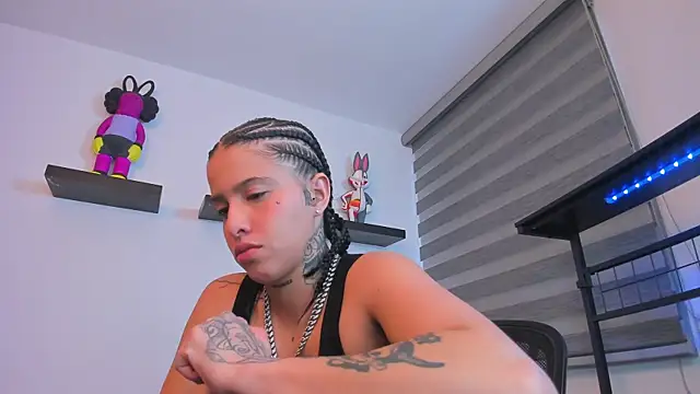 Snapshot of Gangster_Girl chatting on 30, 11, 2025 Gangster Girl online show from 30, 11, 2025