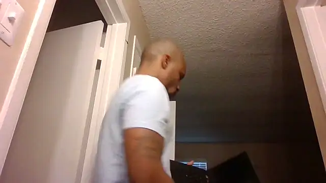 SexxyreddMale online show from 4, 3, 2025