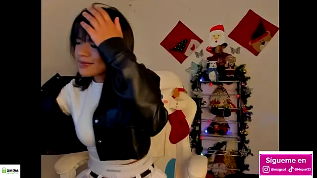 Snapshot of meganthompsonn22 chatting on 27, 11, 2025 meganthompsonn22 online show from 27, 11, 2025