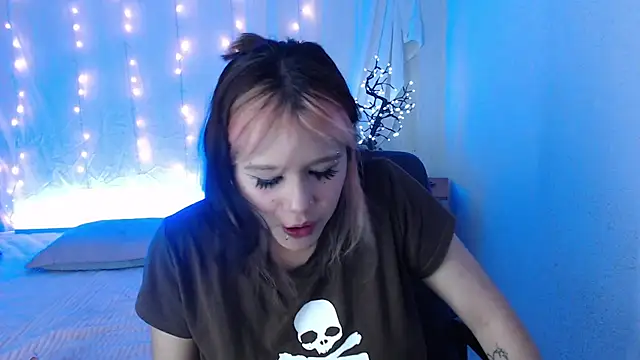 mixie cute online show from 4, 12, 2024