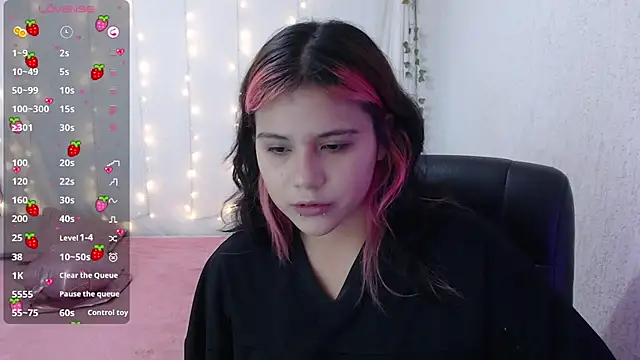 mixie cute online show from 19, 1, 2025