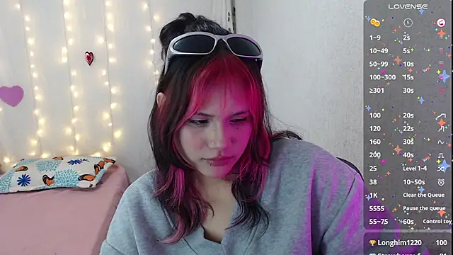 mixie cute online show from 23, 2, 2025