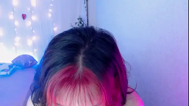 mixie cute online show from 27, 2, 2025