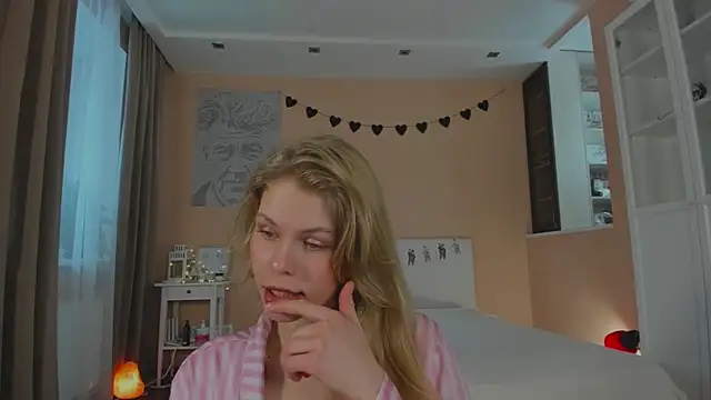 ass latte online show from 14, 1, 2026