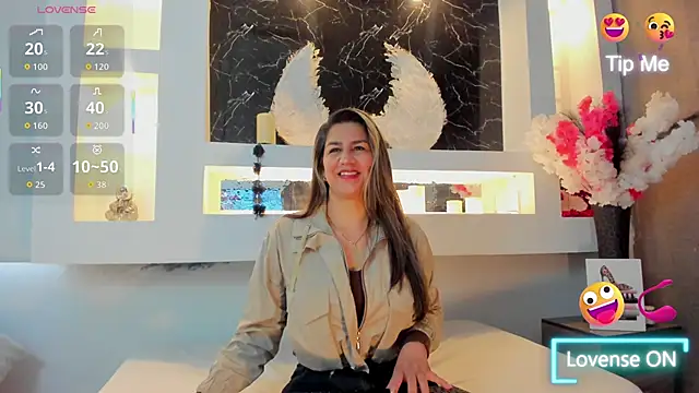 Snapshot of Cinthya_mjs chatting on 2, 10, 2025 Cinthya mjs online show from 2, 10, 2025