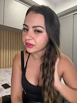 Snapshot of carol_amorim chatting on 4, 1, 2025 carol amorim online show from 4, 1, 2025