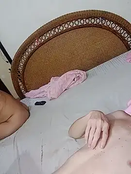 Milfvalesk online show from 5, 1, 2025