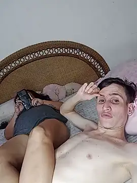 Milfvalesk online show from 4, 2, 2025