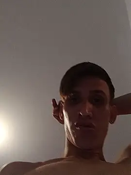 Milfvalesk online show from 18, 9, 2025