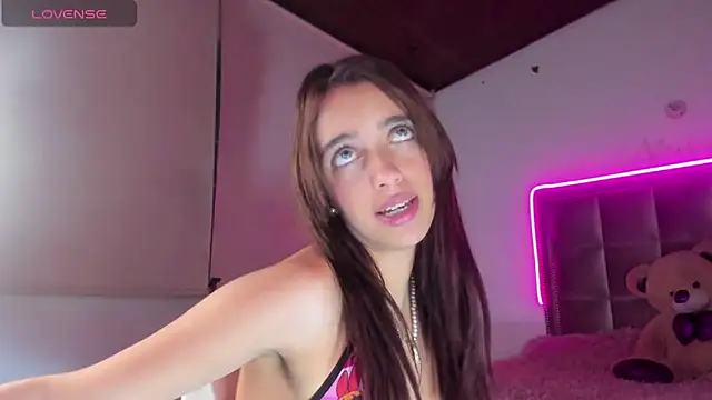 Snapshot of Melody_Ds chatting on 13, 12, 2024 Melody Ds online show from 13, 12, 2024