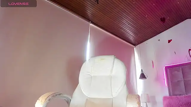 Snapshot of Melody_Ds chatting on 27, 2, 2025 Melody Ds online show from 27, 2, 2025