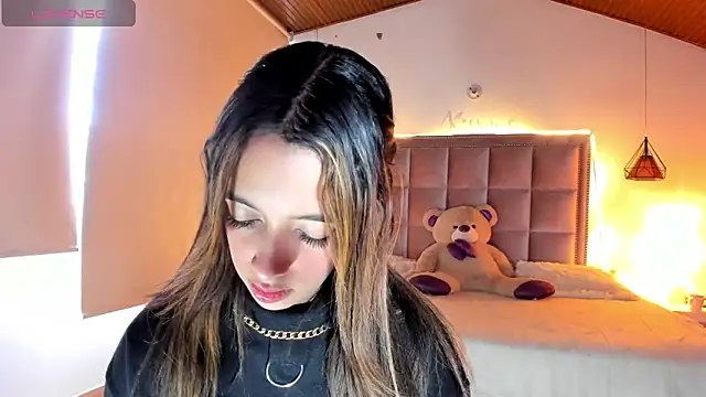 Snapshot of Melody_Ds chatting on 13, 9, 2025 Melody Ds online show from 13, 9, 2025