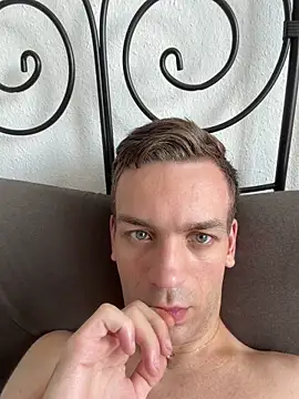 Snapshot of nickdtr chatting on 2, 7, 2026 nickdtr online show from 2, 7, 2026