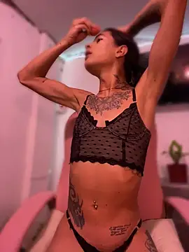 daniigarcia online show from 12, 4, 2026