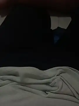 Snapshot of beautiful_hands_ chatting on 12, 11, 2025 beautiful hands online show from 12, 11, 2025