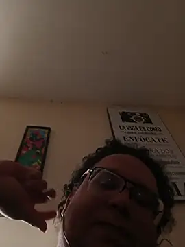 Snapshot of beautiful_hands_ chatting on 5, 12, 2025 beautiful hands online show from 5, 12, 2025