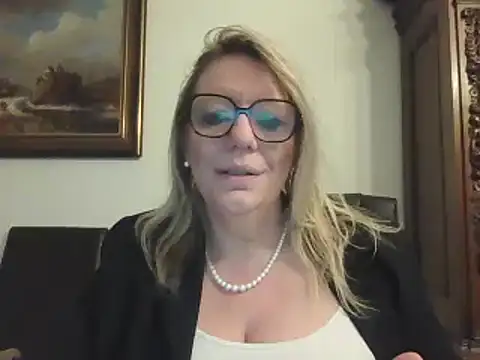Snapshot of Silkesquirt chatting on 10, 12, 2024 Silkesquirt online show from 10, 12, 2024