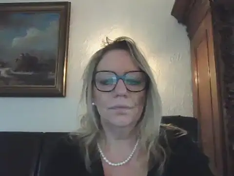 Snapshot of Silkesquirt chatting on 11, 12, 2024 Silkesquirt online show from 11, 12, 2024