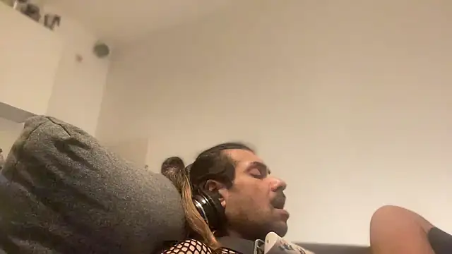 P4RtYBOII92 online show from 15, 2, 2026