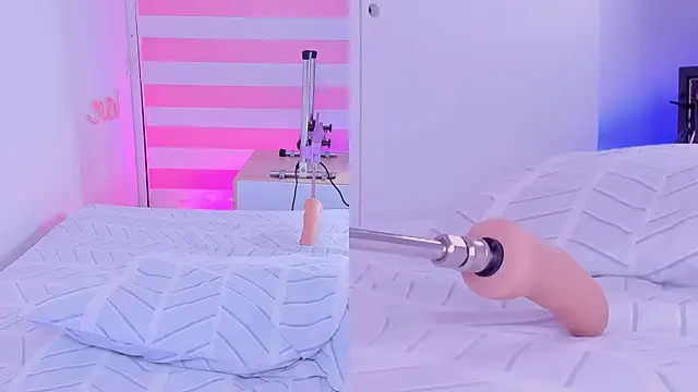 Snapshot of pamela_cm chatting on 1, 3, 2025 pamela cm online show from 1, 3, 2025