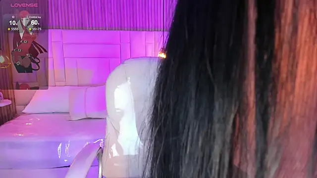 CaitlynCouper online show from 6, 1, 2026