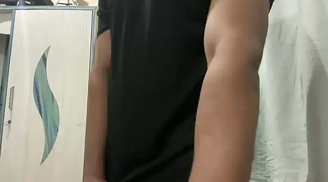 Snapshot of broskix chatting on 2, 12, 2024 broskix online show from 2, 12, 2024