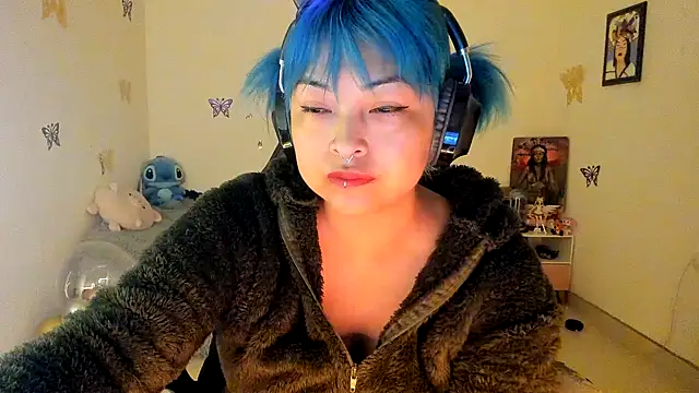 Shaddycute  online show from 9, 9, 2025