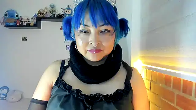 Shaddycute  online show from 7, 11, 2025