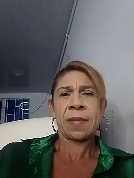 Snapshot of Antonella_borja chatting on 19, 10, 2025 Antonella borja online show from 19, 10, 2025