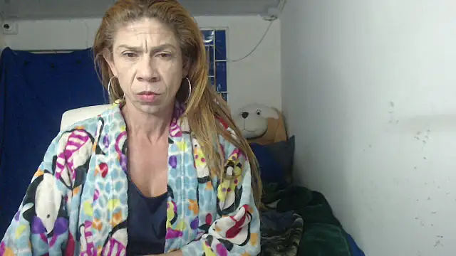 Snapshot of Antonella_borja chatting on 24, 10, 2025 Antonella borja online show from 24, 10, 2025