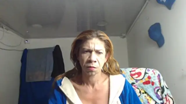 Snapshot of Antonella_borja chatting on 11, 11, 2025 Antonella borja online show from 11, 11, 2025