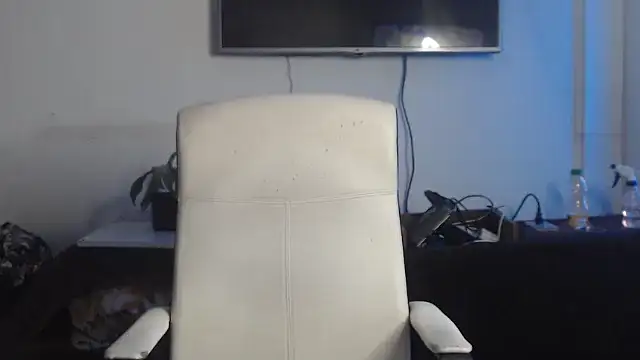 Snapshot of Antonella_borja chatting on 17, 12, 2025 Antonella borja online show from 17, 12, 2025