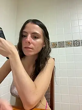 Snapshot of coquette15 chatting on 16, 10, 2025 coquette15 online show from 16, 10, 2025