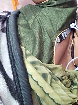 Snapshot of FeltedEuropium chatting on 8, 2, 2025 FeltedEuropium online show from 8, 2, 2025