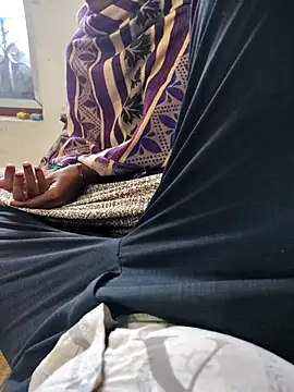 Snapshot of FeltedEuropium chatting on 5, 12, 2025 FeltedEuropium online show from 5, 12, 2025