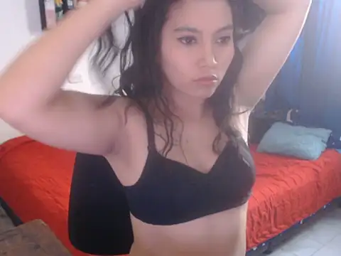 HannaKlein online show from 11, 2, 2026