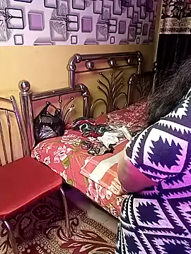 ella mariya online show from 4, 1, 2025