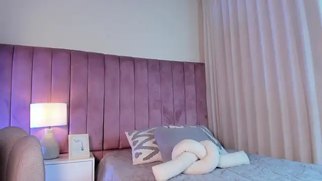 Elise Diamond online show from 9, 4, 2026