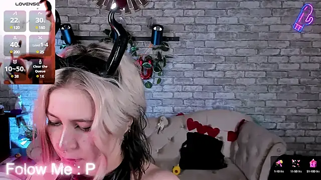 Alex Howell online show from 28, 2, 2025