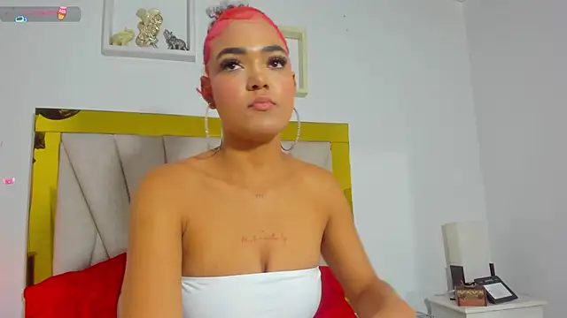 Snapshot of vahiolet_fuentes chatting on 20, 12, 2024 vahiolet fuentes online show from 20, 12, 2024