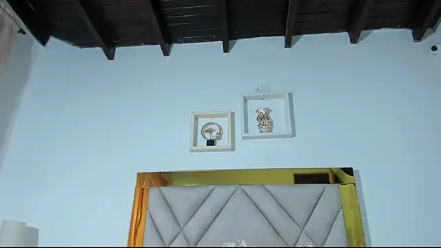 Snapshot of vahiolet_fuentes chatting on 11, 2, 2025 vahiolet fuentes online show from 11, 2, 2025