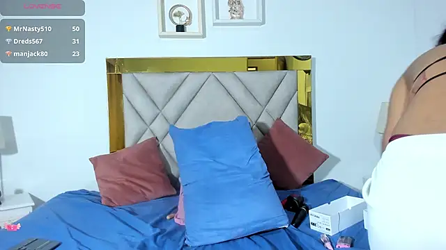 Snapshot of vahiolet_fuentes chatting on 15, 2, 2025 vahiolet fuentes online show from 15, 2, 2025